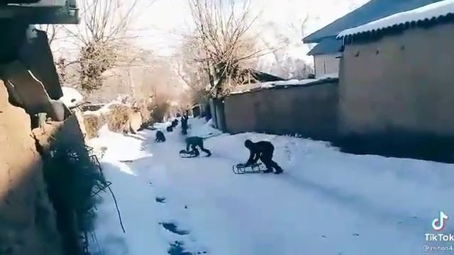 Чавони рафт (зима в Таджикистане ) 🇹🇯 смотреть онлайн