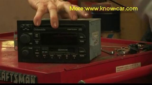 Auto repair videos: How to Change a Car Antenna смотреть онлайн