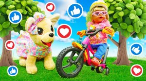 Как мама - игры в дочки матери. Беби Бон Эмили на велопрогулке