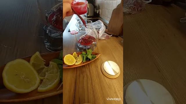 чай с малиной и клюквой смотреть онлайн