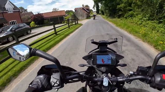 BMW R1200GS & KTM Exploring Book Swap Locations! Vlog#14 смотреть онлайн