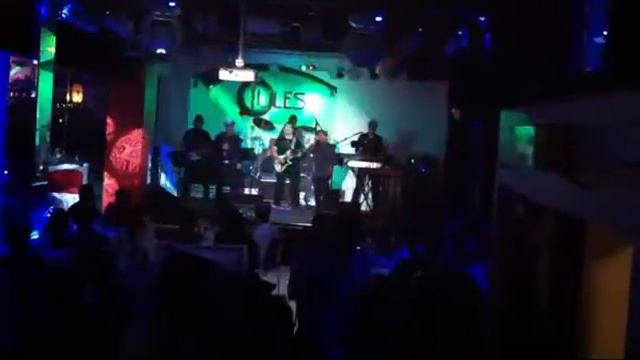 SKILLS BAND (Holy Grail-Kit and Conrad) @JULES BAR Dubai смотреть онлайн