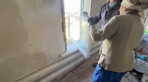 Восстановление старого дома | Никто за него не брался 10 лет | Замена деревянных окон на пластиковы