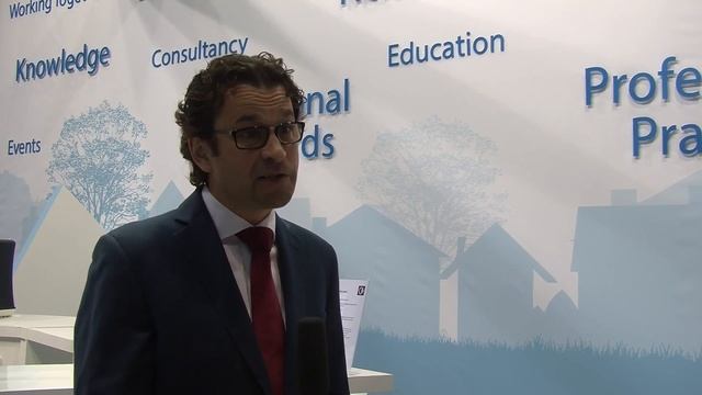 Gavin Smart identifies the big issues at Housing 2014 смотреть онлайн
