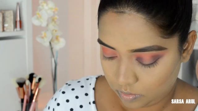 Peachy Pink Halo Eyes смотреть онлайн