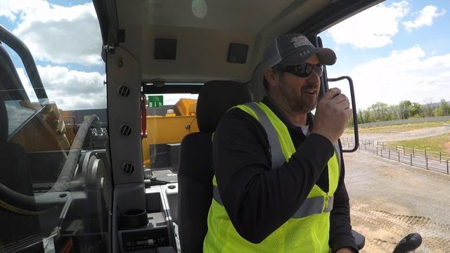 Volvo A60H and EC950F Four Pass Competition смотреть онлайн