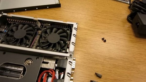 Assembling the Shuttle DS81 mini computer