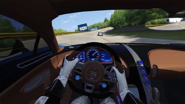 Bugatti Chiron 2016 vs NASCAR Camping World Truck Series 2011 at Monza Full Course смотреть онлайн