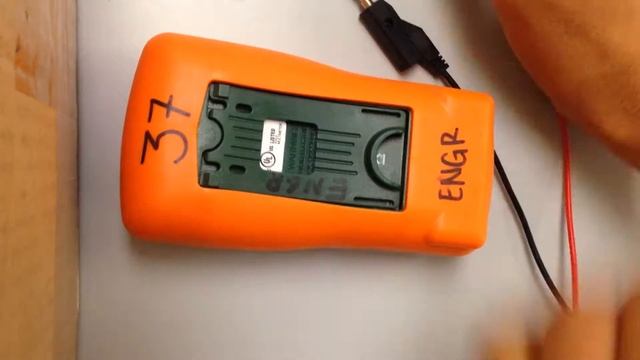 Testing and Replacing Multimeter Fuses смотреть онлайн