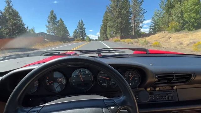 1992 Porsche 911 Carrera 2 Cabriolet - Driving смотреть онлайн