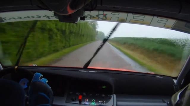 Ecurie La Marjolaine : Rallye MEZIDON 2012, clio F2000/14, ES3 caméra embarquée HD 720p.wmv смотреть онлайн