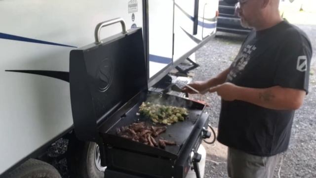 Teriyaki beef and broccoli смотреть онлайн