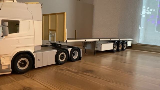 Tamiya Scania PWT Cargo 1:14 Air Lift R520 V8 Rc Truck Belgium V8 смотреть онлайн