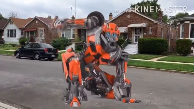 Lamborghini Transformer pull up by our house смотреть онлайн