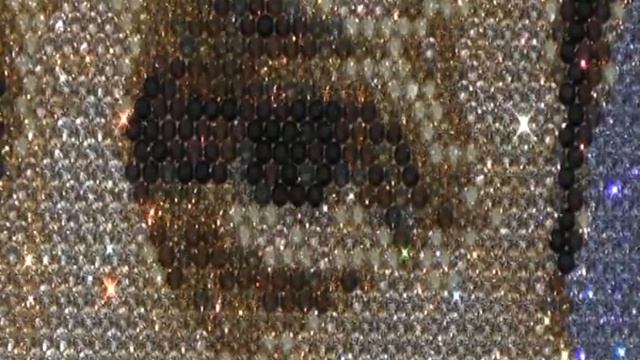Mr. David Cameron's crystal portrait смотреть онлайн