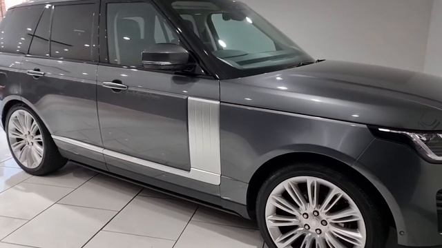 2018 Range Rover Vogue SE смотреть онлайн