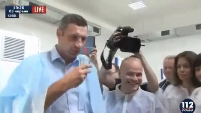 Оратор Кличко. Я не вижу запаха смотреть онлайн