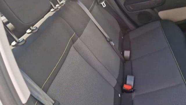 Citroen C3 PureTech Flair смотреть онлайн