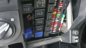 Лада Гранта замена предохранителя патрона прикуривателя..