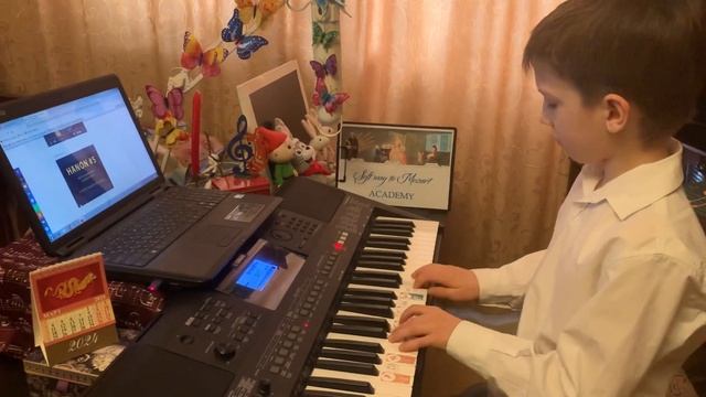 Vasya. Ганон. Упр-е №5 с аккомпанементом. смотреть онлайн