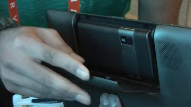 ASUS Padfone - Phone + Tablet on Ice Cream Sandwich - Demo смотреть онлайн