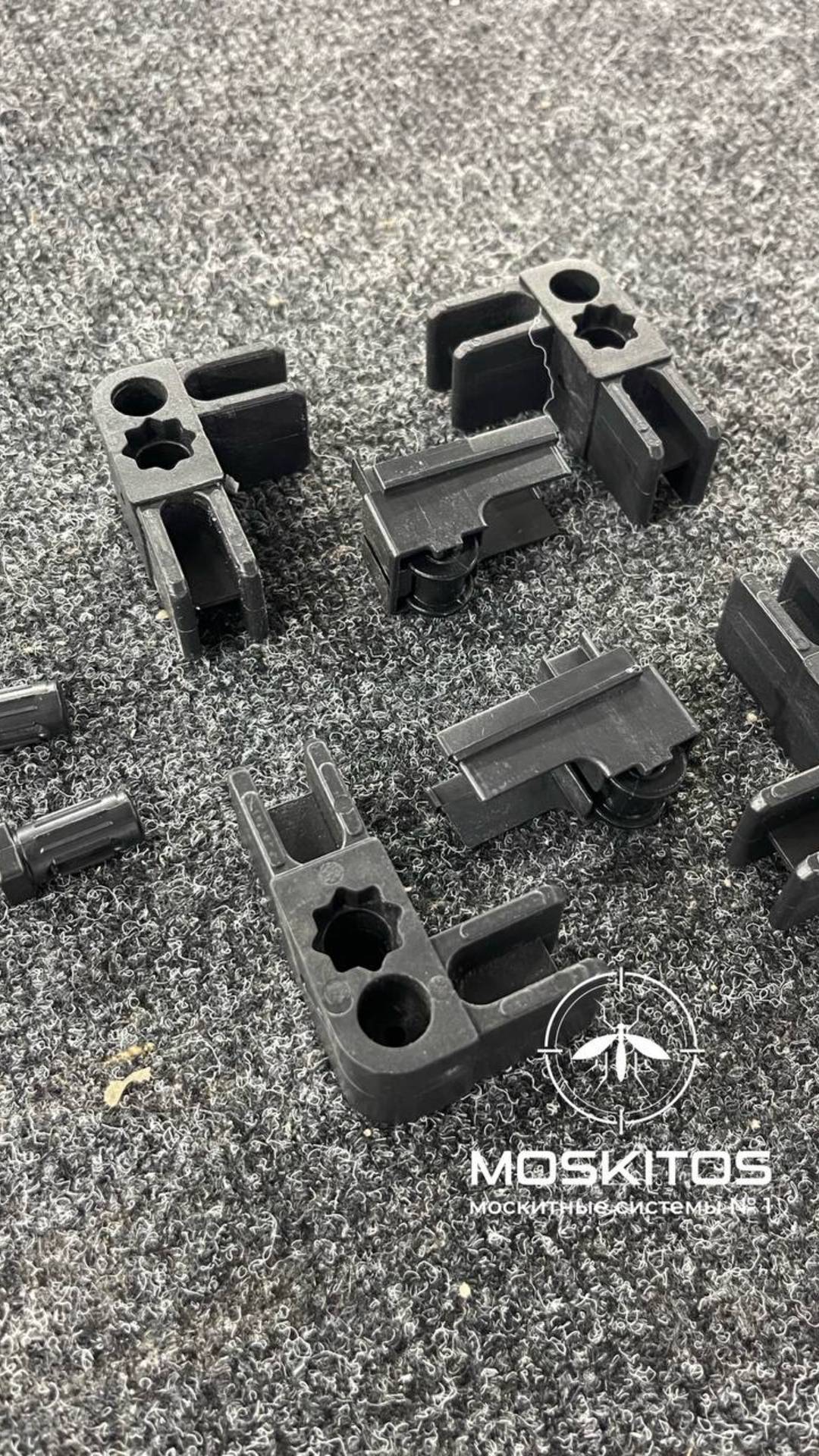 4 угла, 2 направляющих, 2 регулировочных гвоздя / антрацит / PRO40