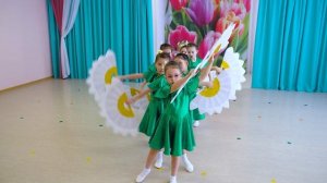 Танец "Ромашковое поле" детский сад № 69 г. Уфа