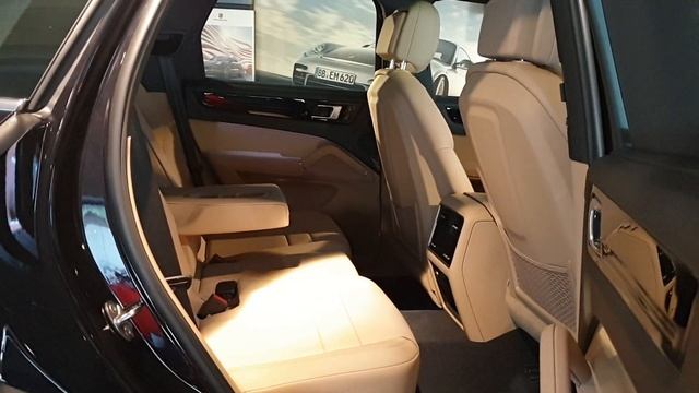 2019 Porsche Cayenne & 718 Boxter Exterior&Interior in 4K 60FPS|Visit to Porsche Showroom смотреть онлайн