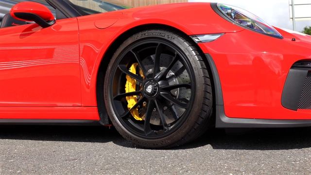 2019 Porsche 911 Speedster - Guards Red - Walkaround (4K) смотреть онлайн