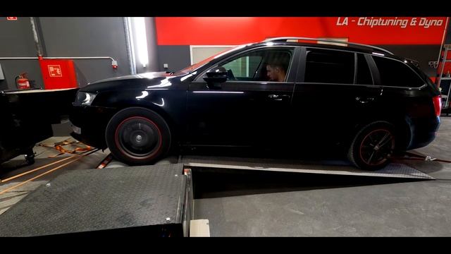 🚗 Skoda Octavia 1.6 CRTDi 110Hp@143Hp📈 LA-Chiptuning & Dyno смотреть онлайн