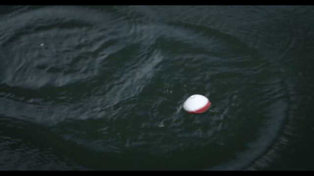 "Swiming with the Fishes" Short | iBobber Wireless Fish Finder смотреть онлайн