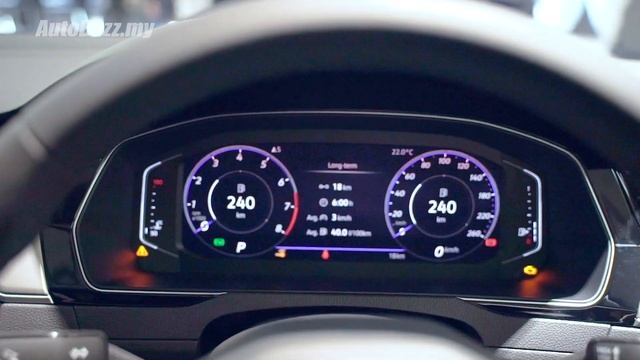 2020 Volkswagen Passat 2.0 TSI Elegance, 5 Things - AutoBuzz.my смотреть онлайн