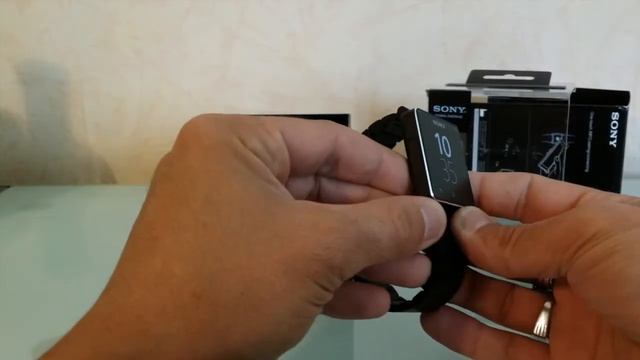 Sony Smartwatch 2 Déballage et presentation смотреть онлайн