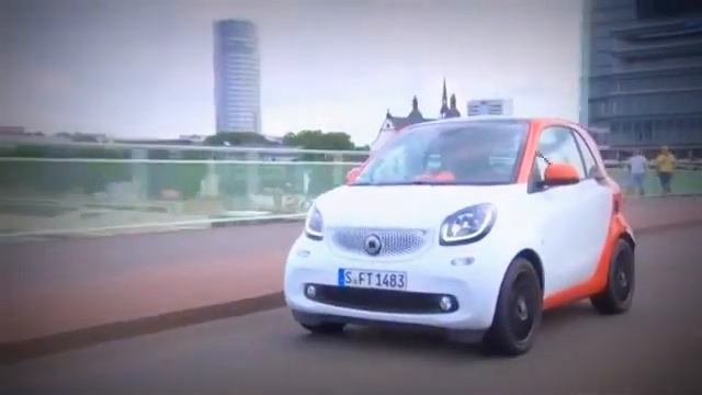 New 2015 smart fortwo Turbo 90 cv DCT - City Driving scenes смотреть онлайн