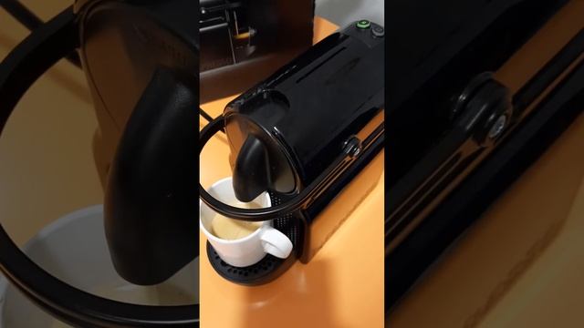 Nespresso Inissia D40