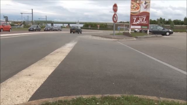 essai Lamborghini Huracan LP610 et Ferrari 458 spéciale avec Patricia Bertapelle смотреть онлайн