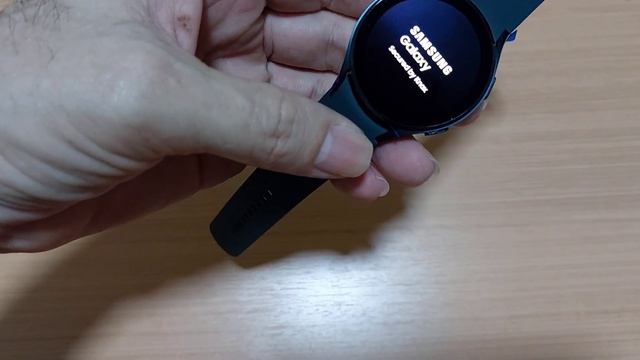 GALAXY WATCH 4 44mm VERDE смотреть онлайн