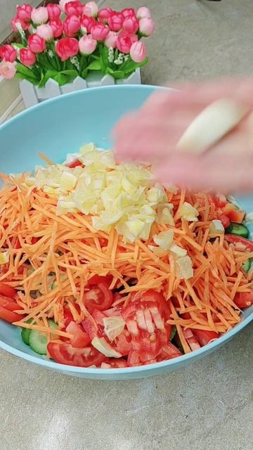 Вкусный САЛАТ на каждый день!!#shortsfeed #shortsvideo #shorts #short #shortsviral смотреть онлайн