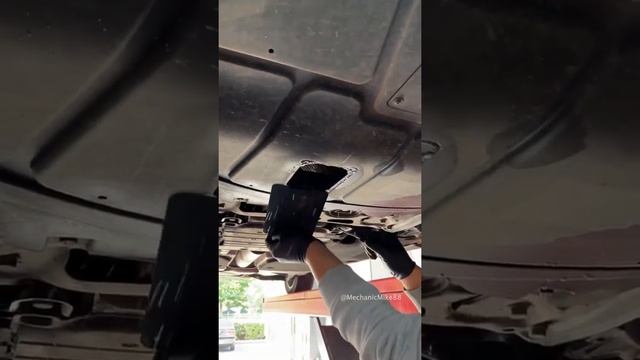 Volkswagen Magotan Maintenance service // Service d'entretien Volkswagen Magotan смотреть онлайн