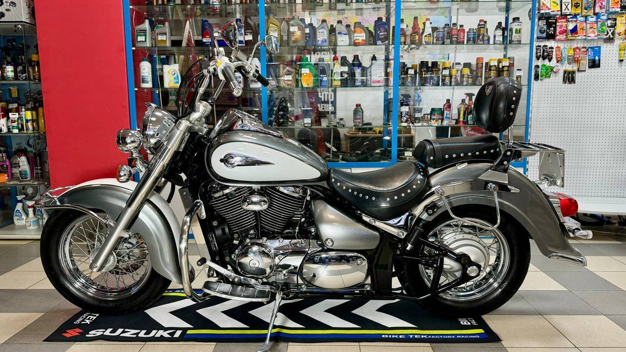 Suzuki VL800 Intruder Volusia