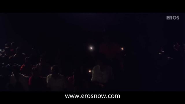 Mili On A Movie Date With Munna - Rangeela смотреть онлайн