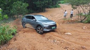 BYD Song 2025 ЖЕСТКИЙ тест-драйв и ОТЗЫВ проверка на прочность