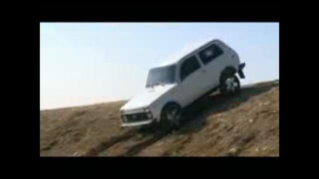 Lada Niva vs BMW X5 road & off-road test смотреть онлайн