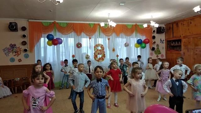 садик, утренник, Лэйла смотреть онлайн