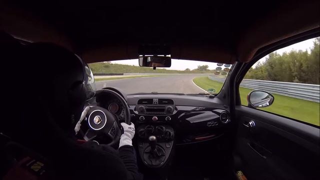 Zandvoort Trackday Onboard - Fiat 500 Abarth - 02:38 смотреть онлайн