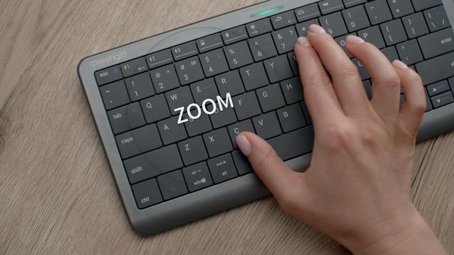 The keyboard with touchpad, Click&Touch. Perfect to use at home. смотреть онлайн