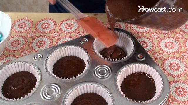 Quick Tips: How To Make Heart-Shaped Cupcakes