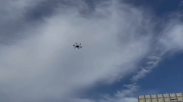 Maiden flight of DJI Matrice 600 Pro смотреть онлайн