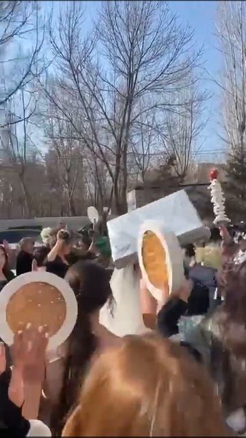 Կոլյա Մենուհի смотреть онлайн