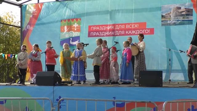 Ехал Ваня с поля смотреть онлайн